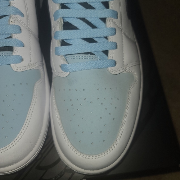 Air Jordan 1 Mid - Picture 11 of 12